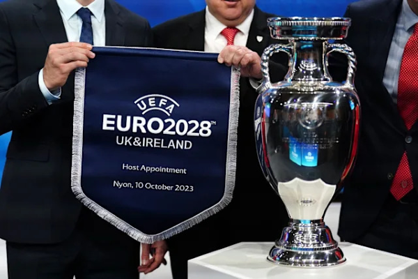 2028歐洲盃門票凍漲的深層意義:UEFA為何狠狠打臉FIFA? 2 UEFA宣布凍漲2028年歐洲盃門票讓足球回歸球迷